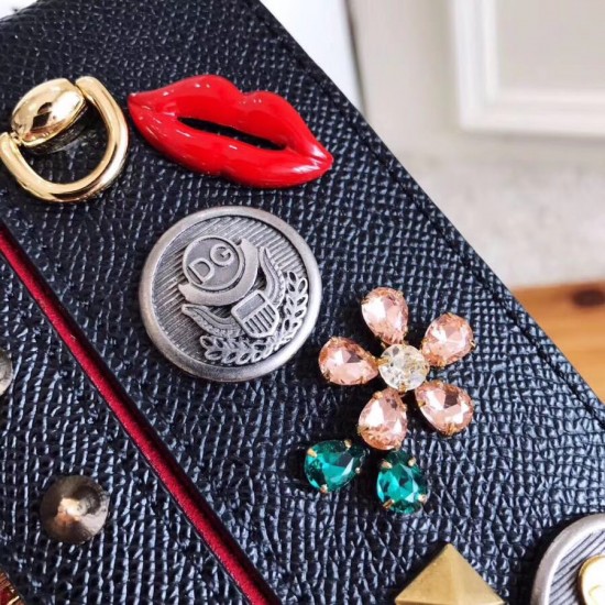 Dolce Gabbana bag SIZE:19.5*7*15cm Dolce Gabbana bag SIZE:19.5*7*15cm