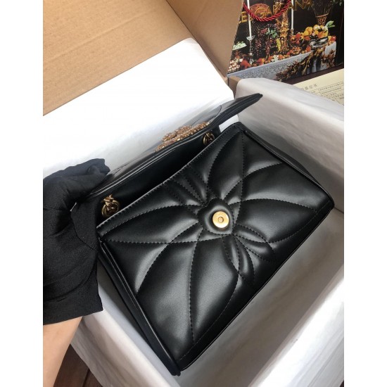 Dolce Gabbana bag SIZE:26*18*8.5cm Dolce Gabbana bag SIZE:26*18*8.5cm