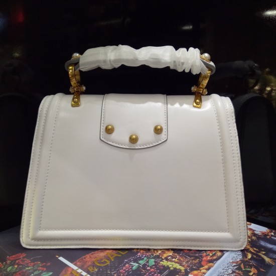 TOP Dolce Gabbana bag size:27*18*8cm TOP Dolce Gabbana bag size:27*18*8cm