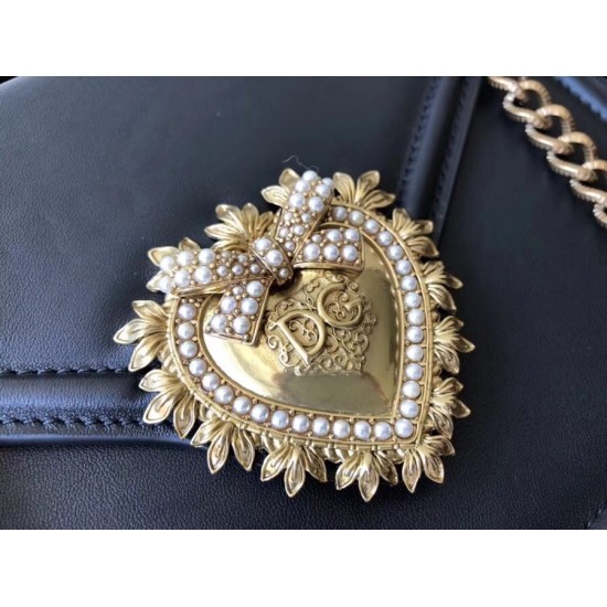 Top quality Dolce Gabbana bag SIZE:20.5*15.5*5.5cm Top quality Dolce Gabbana bag SIZE:20.5*15.5*5.5cm