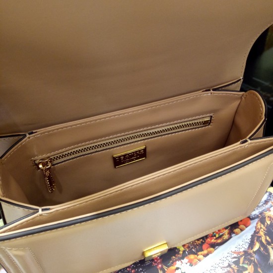TOP Dolce Gabbana bag size:27*18*8cm TOP Dolce Gabbana bag size:27*18*8cm