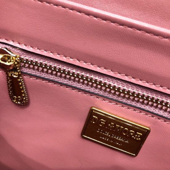TOP Dolce Gabbana bag size:27*18*8cm TOP Dolce Gabbana bag size:27*18*8cm