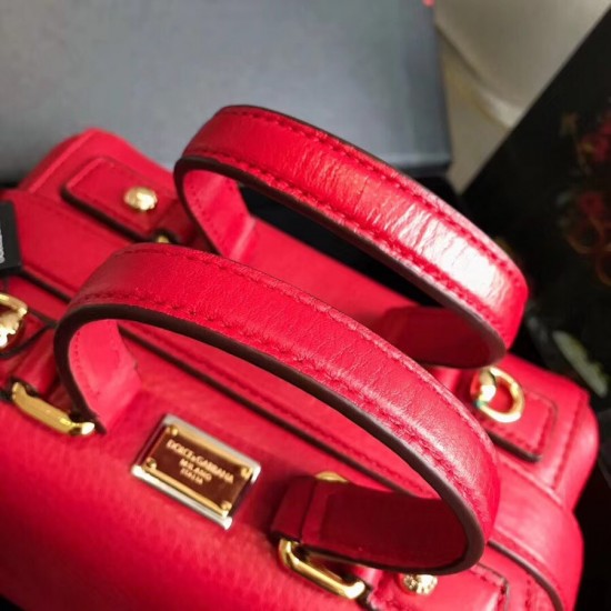 Dolce Gabbana bag SIZE:19.5*12*15cm Dolce Gabbana bag SIZE:19.5*12*15cm