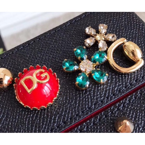 Dolce Gabbana bag SIZE:19.5*7*15cm Dolce Gabbana bag SIZE:19.5*7*15cm