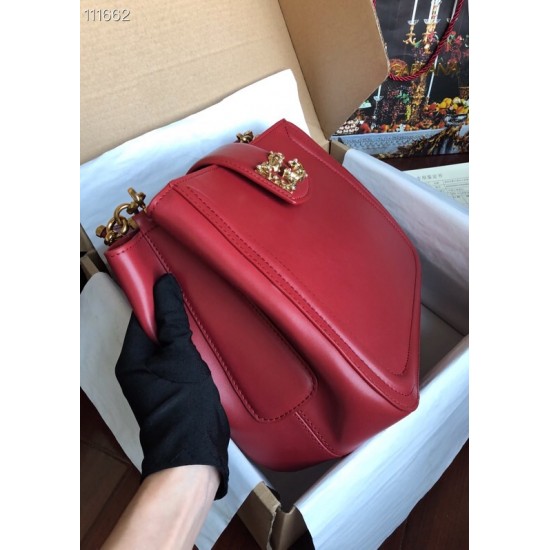 Dolce Gabbana bag SIZE:28*23*12cm Dolce Gabbana bag SIZE:28*23*12cm