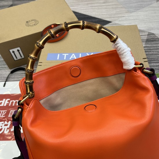 GUCCI 746124 GUCCI 746124
