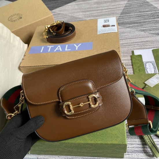 GUCCI Model: 658574, Size: 20.5 * 14 * 5cm GUCCI Model: 658574, Size: 20.5 * 14 * 5cm