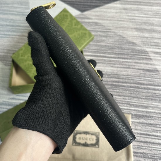GUCCI 700484 GUCCI 700484