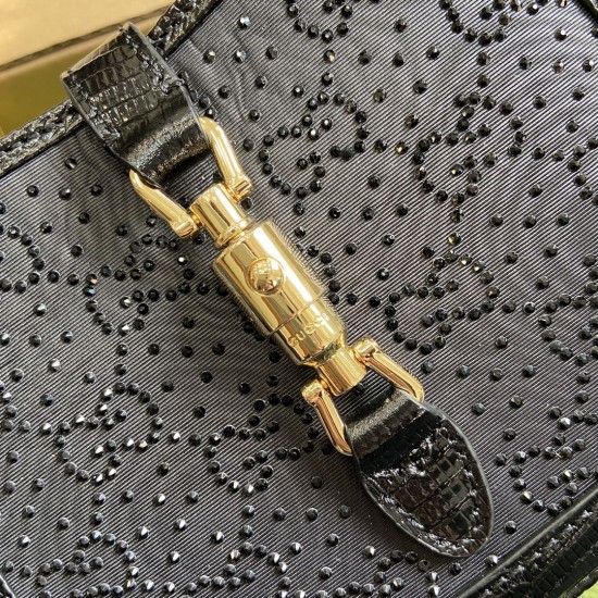 GUCCI 675799 GUCCI 675799