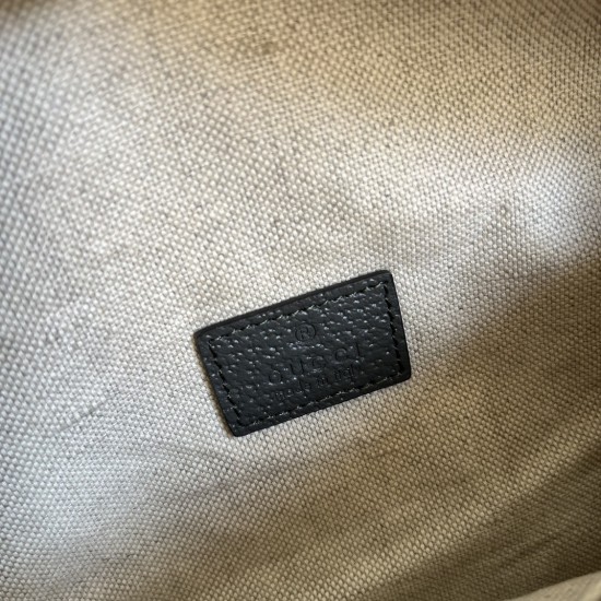 GUCCI 682933 GUCCI 682933