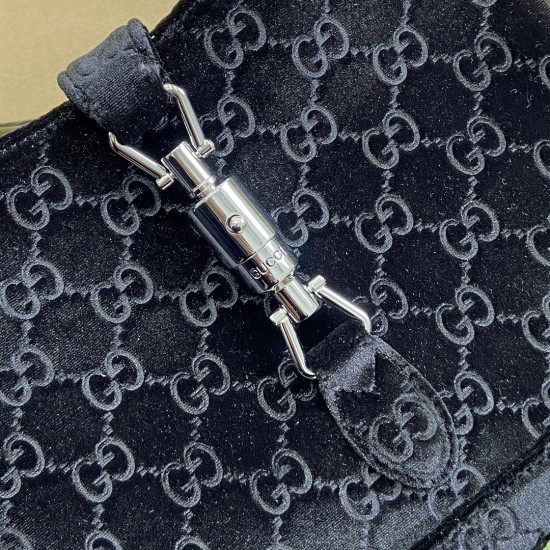 GUCCI 764303 GUCCI 764303