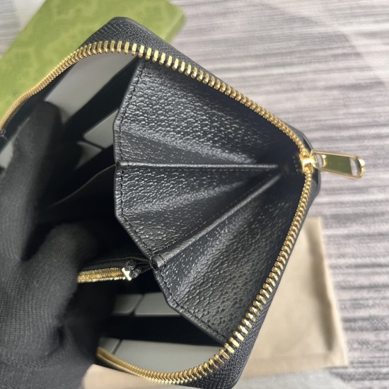 GUCCI 700484 GUCCI 700484