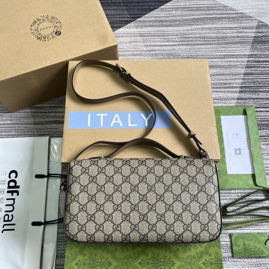GUCCI 739721 GUCCI 739721