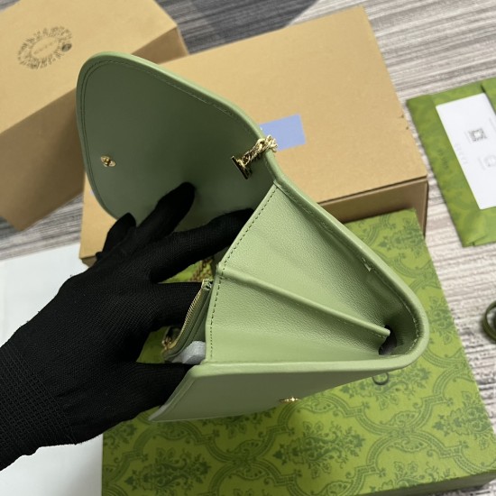 GUCCI 725215. GUCCI 725215.
