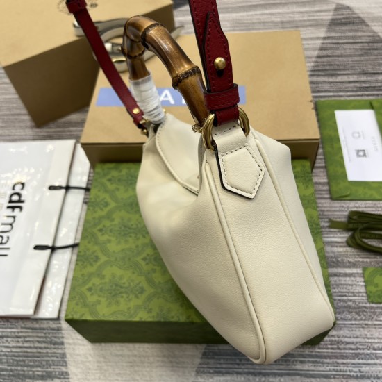 GUCCI 746251 GUCCI 746251