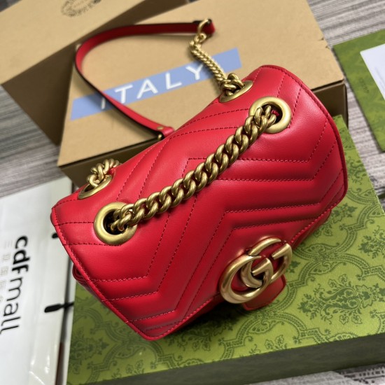 GUCCI 739682 GUCCI 739682
