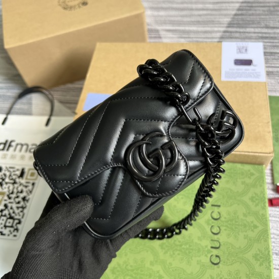 GUCCI 699757 GUCCI 699757