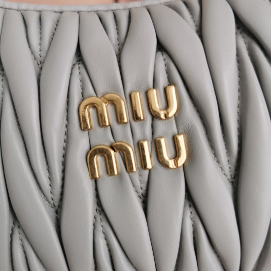 MiuMiu D886950 MiuMiu D886950