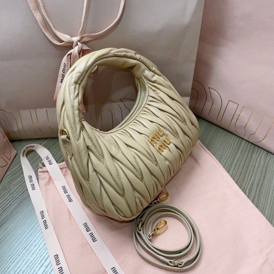 MiuMiu D886950 MiuMiu D886950