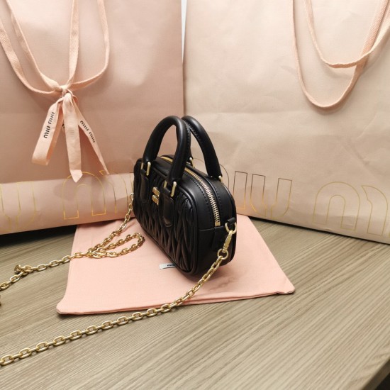 MiuMiu D886900 MiuMiu D886900