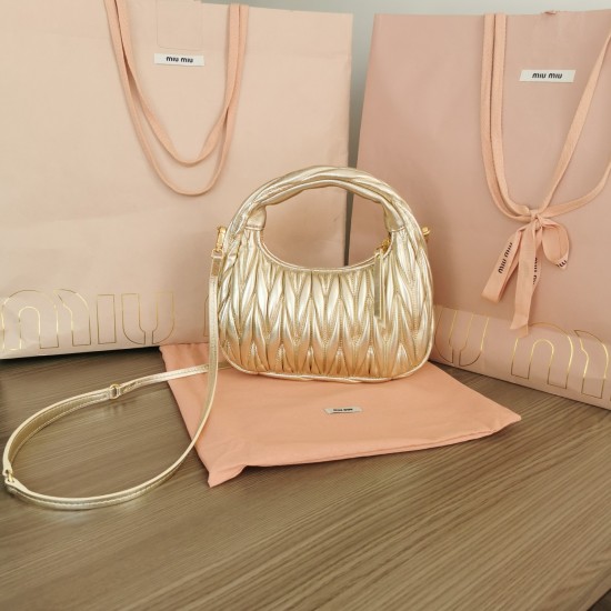 MiuMiu D886950 MiuMiu D886950