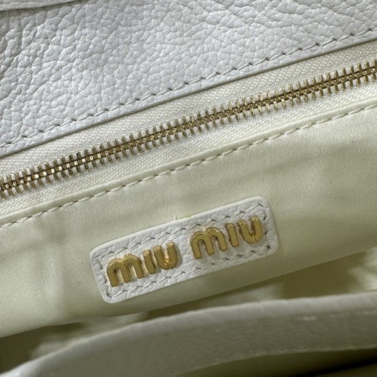 MiuMiu D886900 MiuMiu D886900