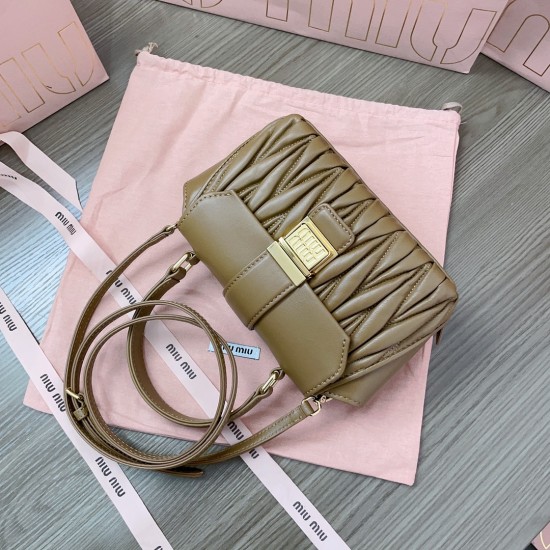 MiuMiu D886920 MiuMiu D886920