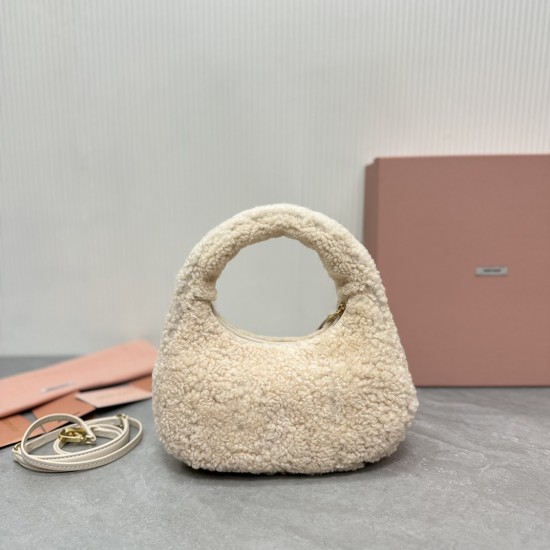 MiuMiu D886900 MiuMiu D886900