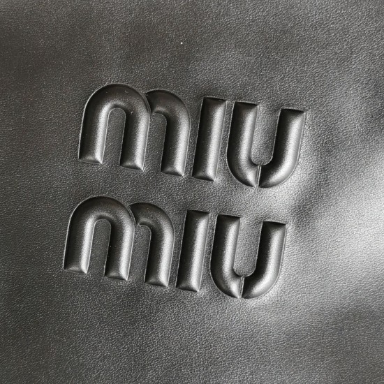 MiuMiu D886880 MiuMiu D886880