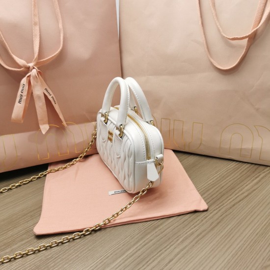 MiuMiu D886900 MiuMiu D886900