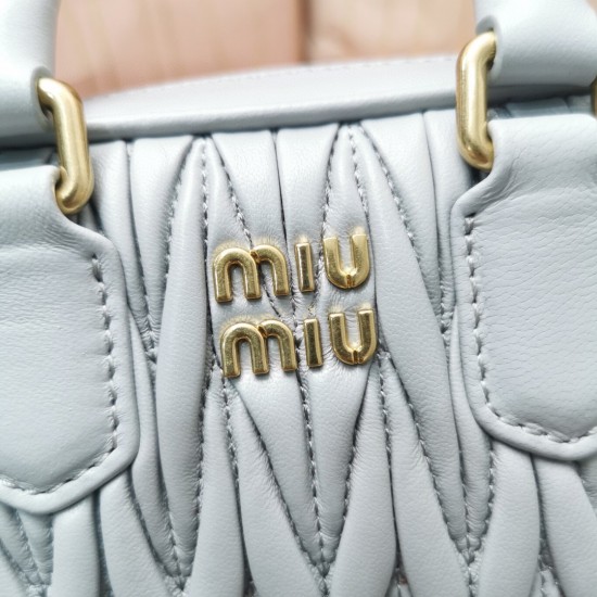 MiuMiu D886900 MiuMiu D886900