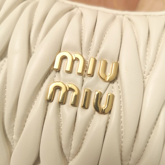 MiuMiu D886950 MiuMiu D886950