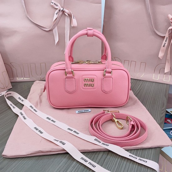 MiuMiu D886930 MiuMiu D886930