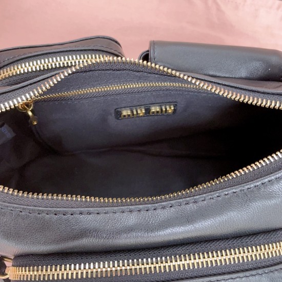 MiuMiu D886950 MiuMiu D886950