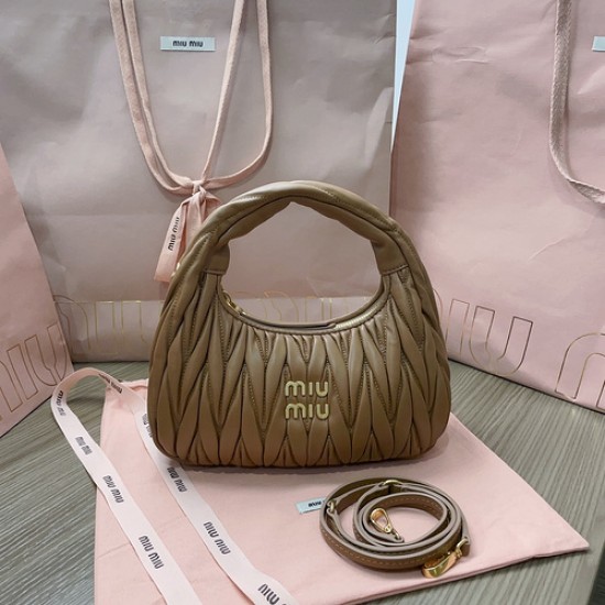 MiuMiu D886950 MiuMiu D886950