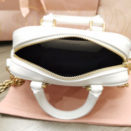 MiuMiu D886900 MiuMiu D886900