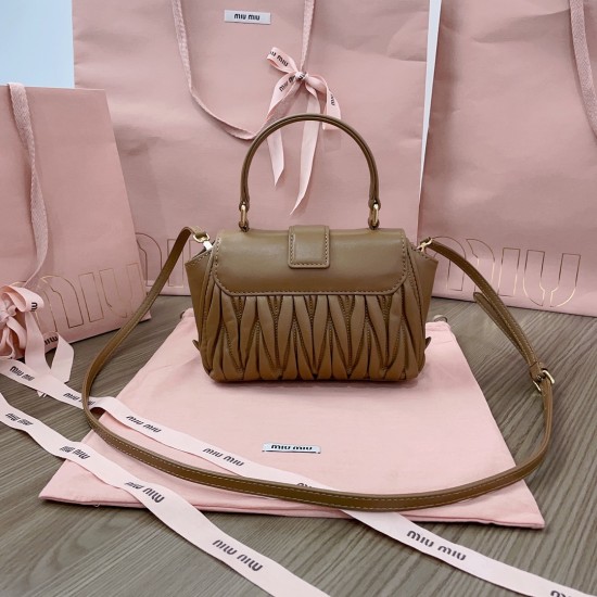 MiuMiu D886920 MiuMiu D886920