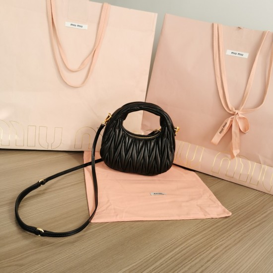 MiuMiu D886850 MiuMiu D886850