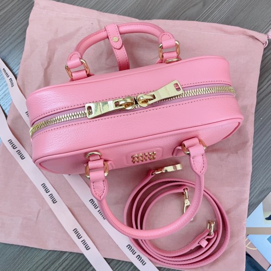 MiuMiu D886930 MiuMiu D886930
