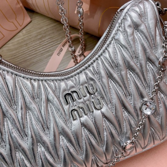 MiuMiu D886980 MiuMiu D886980
