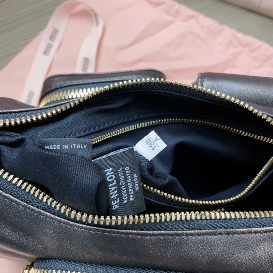 MiuMiu D886950 MiuMiu D886950