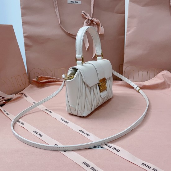 MiuMiu D886920 MiuMiu D886920