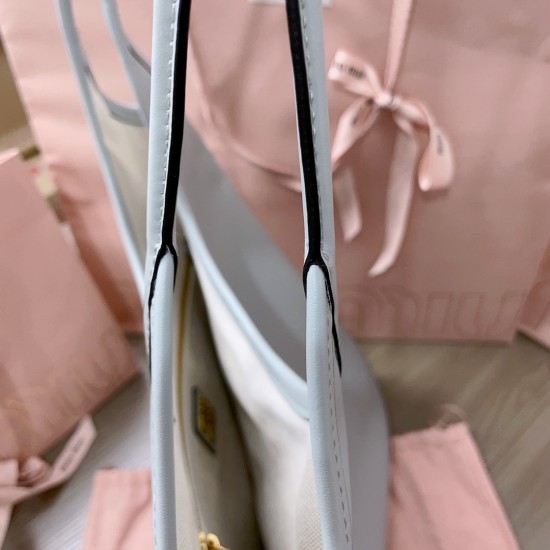 MiuMiu D886850 MiuMiu D886850