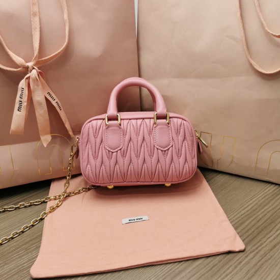 MiuMiu D886900 MiuMiu D886900