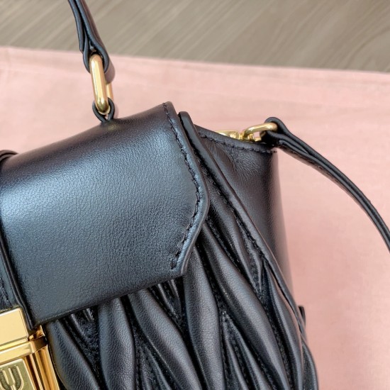 MiuMiu D886920 MiuMiu D886920