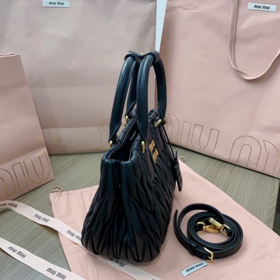 MiuMiu D886980 MiuMiu D886980