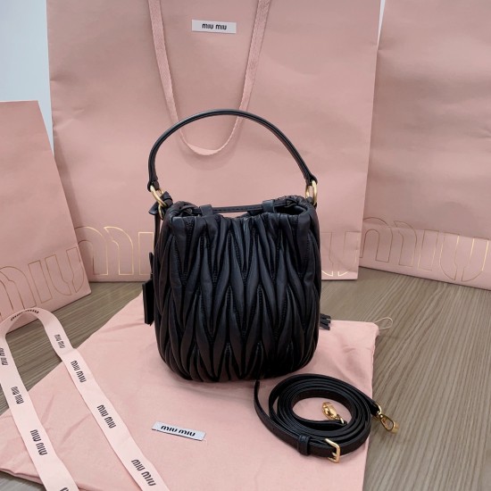 MiuMiu D886850 MiuMiu D886850