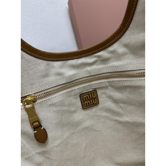 MiuMiu D886850 MiuMiu D886850