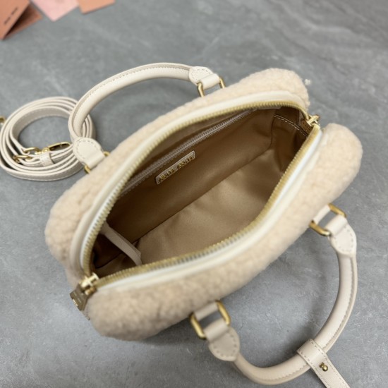 MiuMiu D886850 MiuMiu D886850