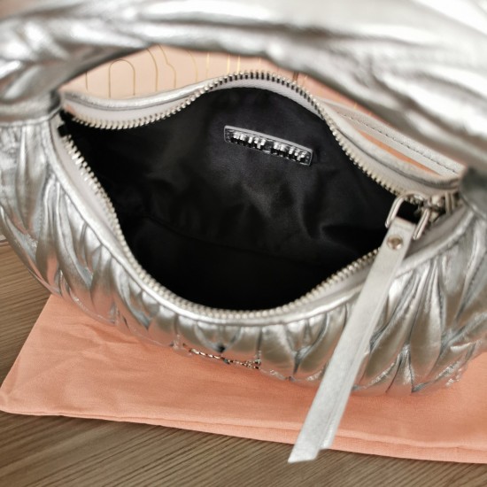 MiuMiu D886950 MiuMiu D886950